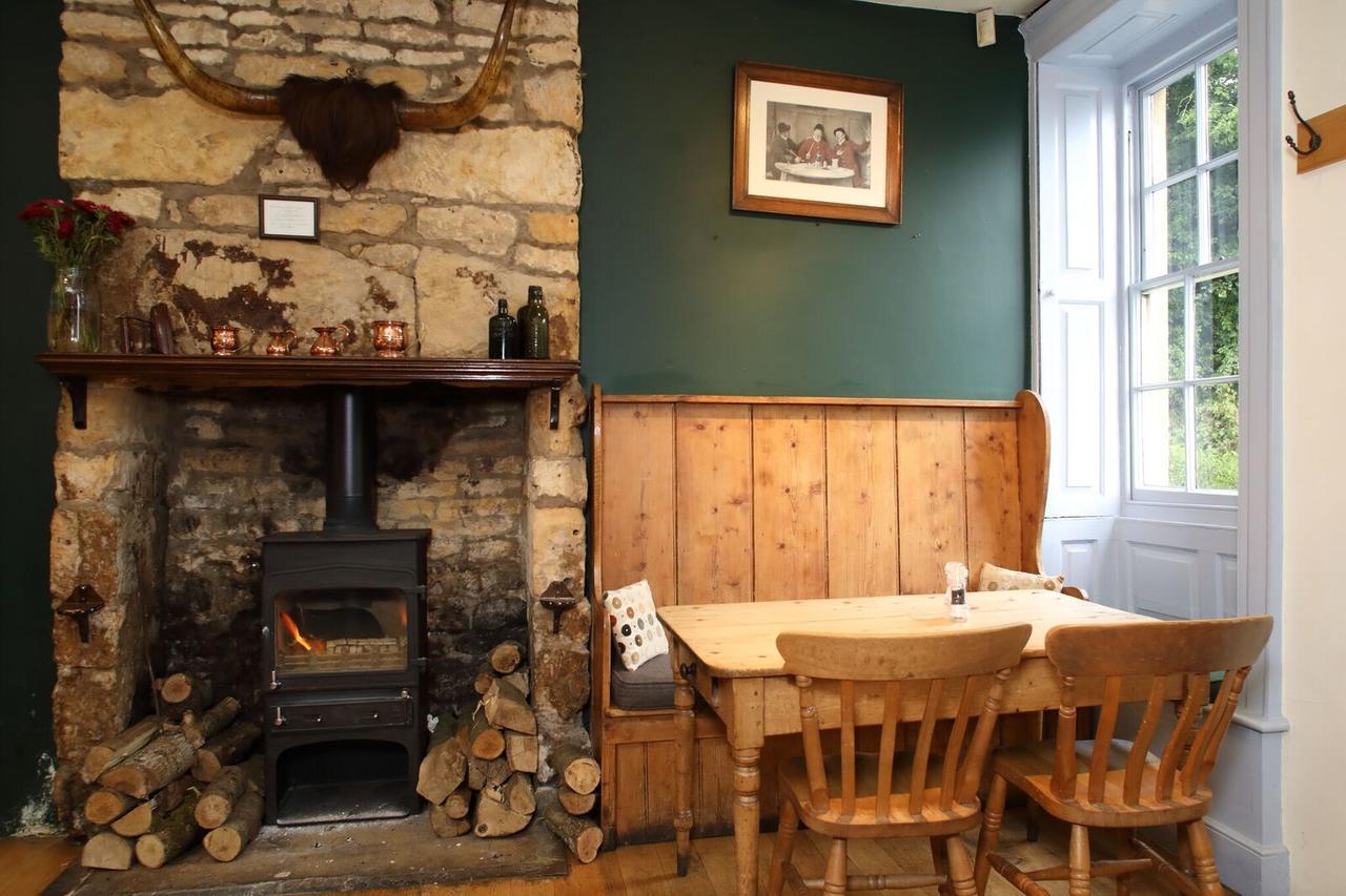 Horse And Groom Moreton-in-Marsh 외부 사진